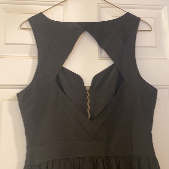 LBD - Picture 3 of 5